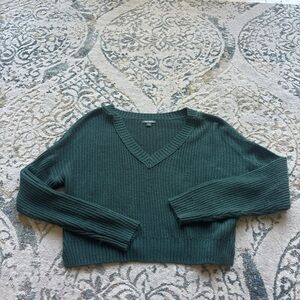 Wild Fable Green V-Neck Cropped Sweater